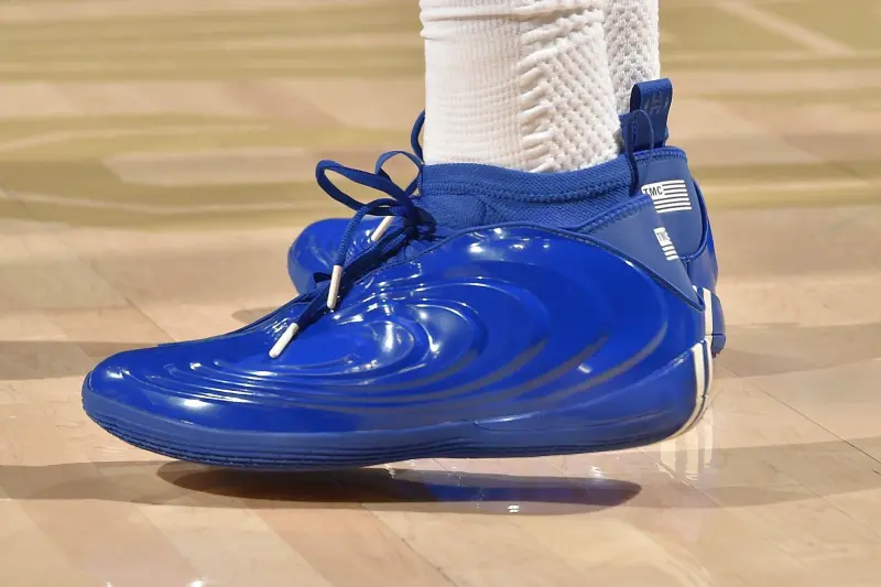 开云app官网-哈登穿着TMC联名Harden.10，得到21分5篮板4助攻2抢断